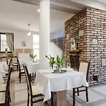 Premium Cracovia Arabians - Ojcowski Park Narodowy Pensión 3*