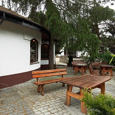 Premium Cracovia Arabians - Ojcowski Park Narodowy بيت ضيافة 3*