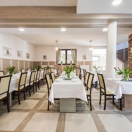 Premium Cracovia Arabians - Ojcowski Park Narodowy بيت ضيافة 3*