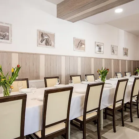 Premium Cracovia Arabians - Ojcowski Park Narodowy بيت ضيافة Maszyce